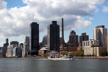 Obraz premium Manhattan from Roosevelt island