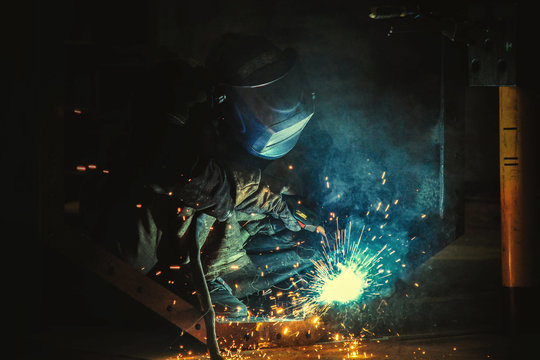 Working profession welder