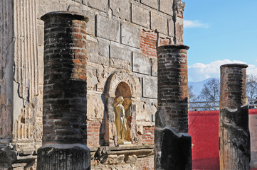 Pompei, le rovine del tempio di Iside