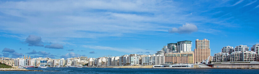 Fototapeta na wymiar malta impression - sliema waterfront