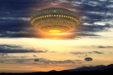 3d render. UFO spaceship technology © Miguel Aguirre