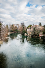 La Sorgue dans le village de Thor
