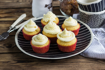 tasty homemade cupcakes