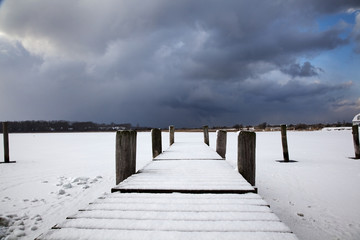 Fototapeta premium winter impression with snowy bridge