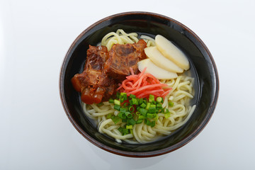 沖縄料理の沖縄そば
