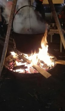 Pentolone sul fuoco