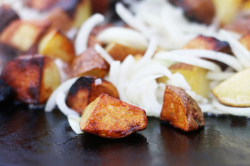 potato onion pan frying