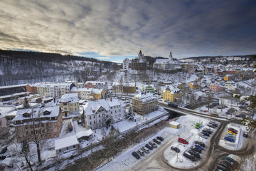 Naklejka premium Schwarzenberg town from Ottenstein in winter
