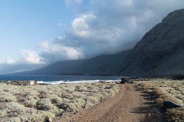 El Hierro, Küste, Lava, Wellen, Berge, Meer, Strand, Kanaren, Kanarische Inseln, Insel,  Spanien, Europa