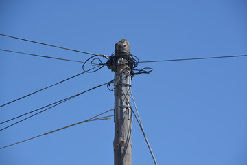 poste de red el&eacute;ctrica