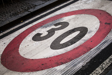 Limite di velocit&agrave; cittadino