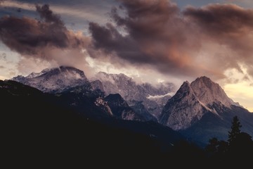 Fototapeta na wymiar Zugspitze stormy Sunset