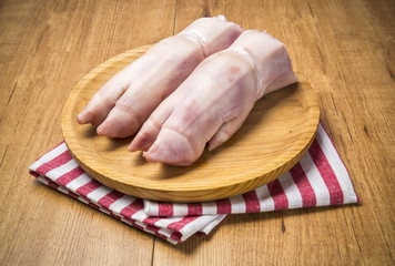 Patas frescas de cerdo
