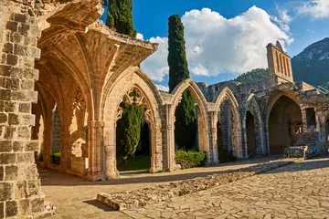 Papier Peint photo Chypre Abbaye de Bellapais à Kyrenia, Chypre du Nord