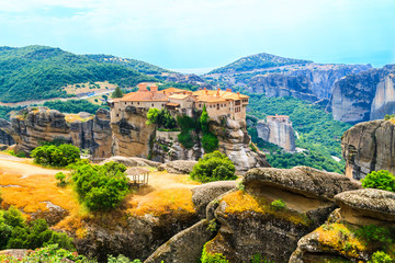 Fototapeta na wymiar The Meteora Monasteries, east of the Pindos Mountains in Greece 