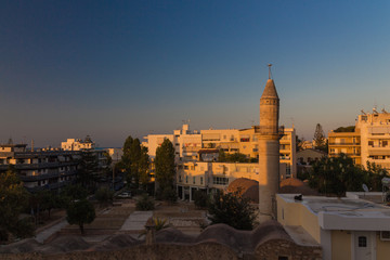 Fototapeta premium Rethymno, Grecja - 28 lipca 2016: Widok Panoramiv do Retimno
