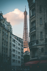Fototapeta na wymiar Evening Scene around Tour Eiffel - Paris