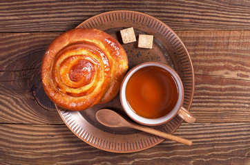 Tea and bun