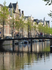 Fototapeta na wymiar Canal à Amsterdam (Pays-Bas)