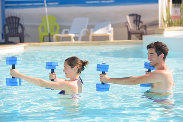 couple doing aquagym © auremar