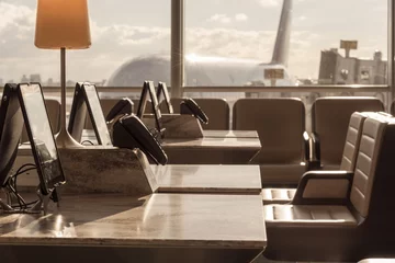 Photo sur Plexiglas Aéroport Salon d& 39 aéroport au soleil de l& 39 après-midi