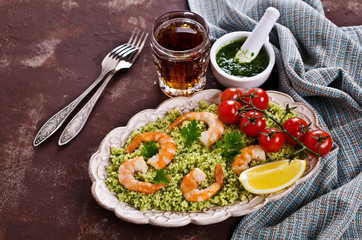 Couscous with shrimp