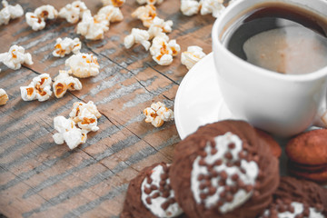 Coffee mug with chocolate cookies