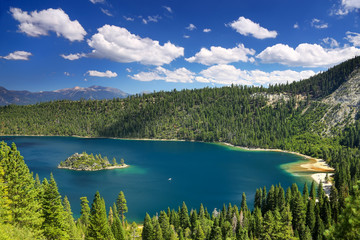 Fototapeta na wymiar Fannette Island in Emerald Bay at Lake Tahoe, California, USA