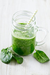 healthy green spinach smoothie