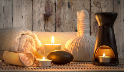 Fototapeta na wymiar burning candles in spa wellness