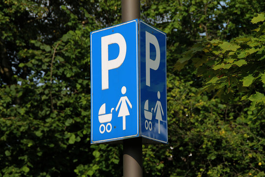 Ein Mutter-Kind Parkplatz
