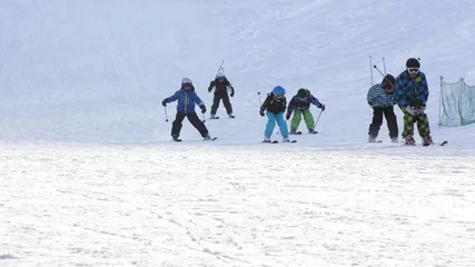 Foto op Canvas スキー場の子供たち   © hoshi