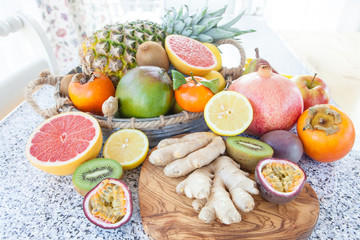 Frische exotische Fruechte