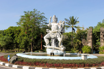 Fototapeta premium White Statue at the street in Bali