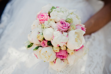 wedding bouquet bride