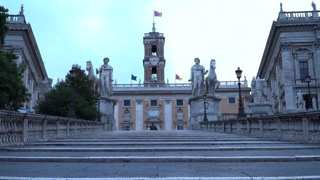 Video of Piazza del Campidoglio, on the top of Capitoline Hill, with Palazzo Senatorio and the equestrian statue of Marcus Aurelius.