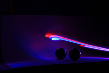 esferas y luces en movimiento