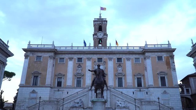 Video of Piazza del Campidoglio, on the top of Capitoline Hill, with Palazzo Senatorio and the equestrian statue of Marcus Aurelius.