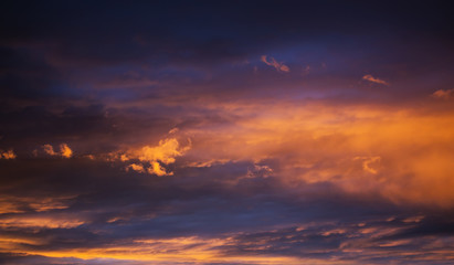 Fototapeta premium Warm orange sunset background