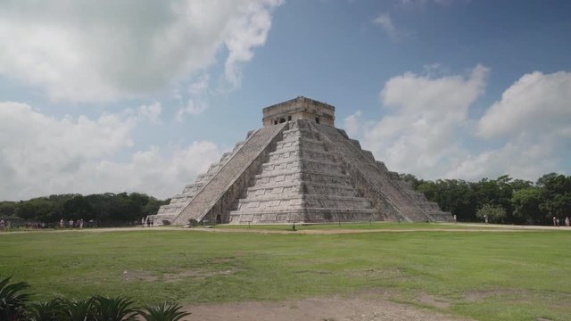 Kukulkan pyramid, Maya and Toltek archeological site Chichen Itza, new worldwonder, Yucatan, Mexico, Central America, Sep 2016, tracking shot