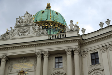 Fototapeta na wymiar Kuppel der Wiener Hofburg