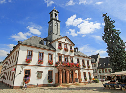 Rochlitz: Klassizistisches Rathaus (1828, Sachsen)