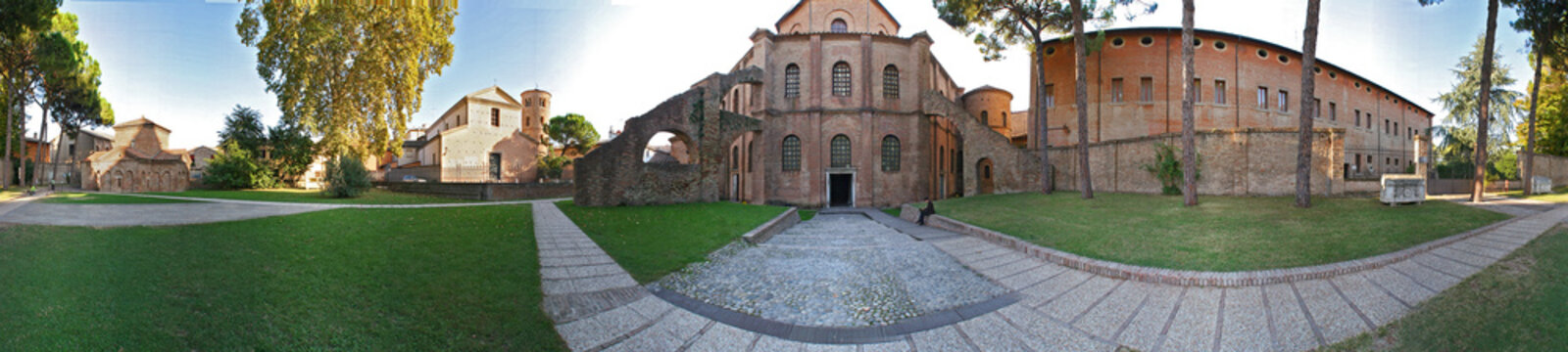 Ravenna, basilica San Vitale e mausoleo Gallia Placidia a 360°