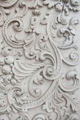 Fototapeta na wymiar Luxury white wall design with vintage mouldings