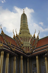 Fototapeta premium view of famous religion temple wat phra prakaew grand palace in Bangkok Thailand