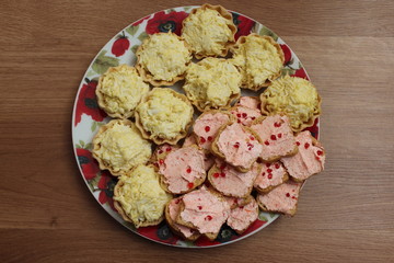 Tartalets cheese and sandwiches with red caviar