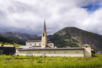 Fototapeta premium Church Chiese di Santa Maria Nascente in Livigno, Italy