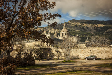 Obraz premium Monastery of San Lorenzo de El Escorial in Madrid, Spain. Autumn