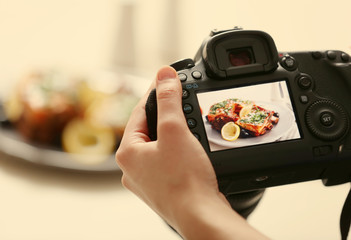 Photo of food on camera display while shooting