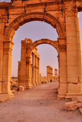 Fototapeta na wymiar Ancient archway of Palmyra, Syria